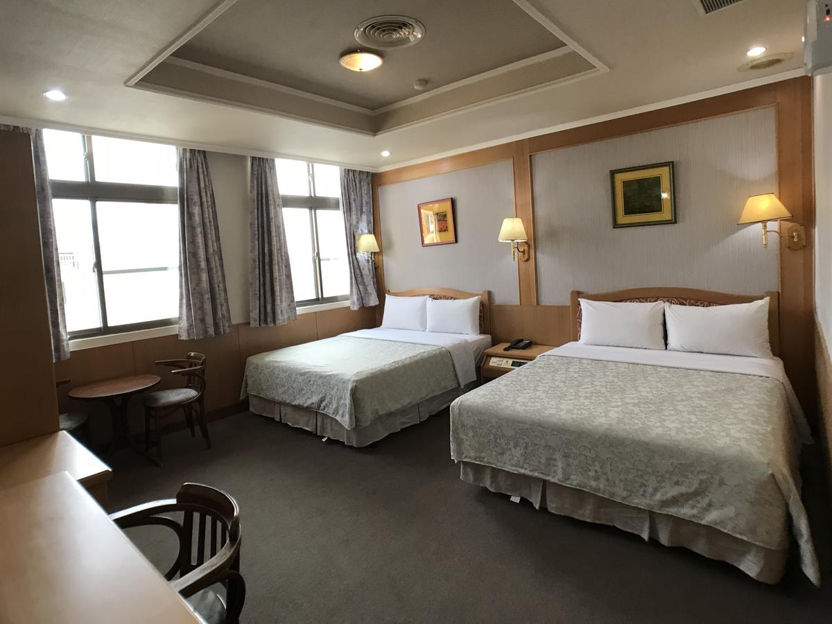 Shiah Yih Hotel Huwei Екстериор снимка